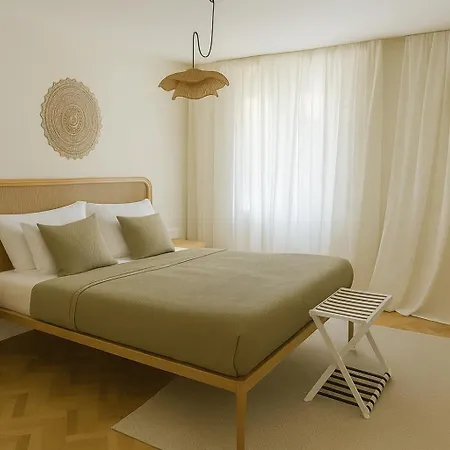 Stone House 4m - Premium Old Town Escape By The Sea With 3 Ensuites & Rooftop Terrace ホームステイ *