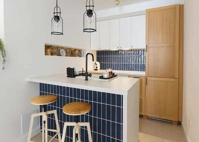 Habitación en casa particular Stone House 4m - Premium Old Town Escape By The Sea With 3 Ensuites & Rooftop Terrace Pag Town