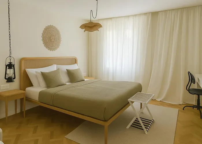 Stone House 4m - Premium Old Town Escape By The Sea With 3 Ensuites & Rooftop Terrace ホームステイ *