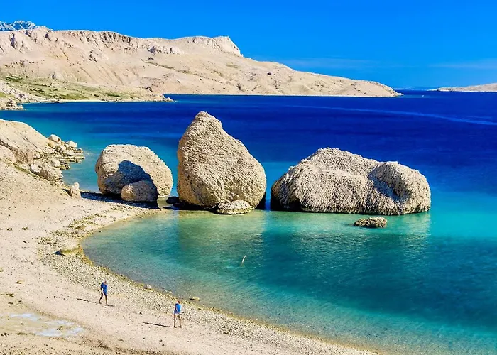 ホームステイ Stone House 4m - Premium Old Town Escape By The Sea With 3 Ensuites & Rooftop Terrace パグ